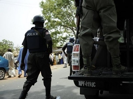 Policemen Shoot Dead SARS Operative